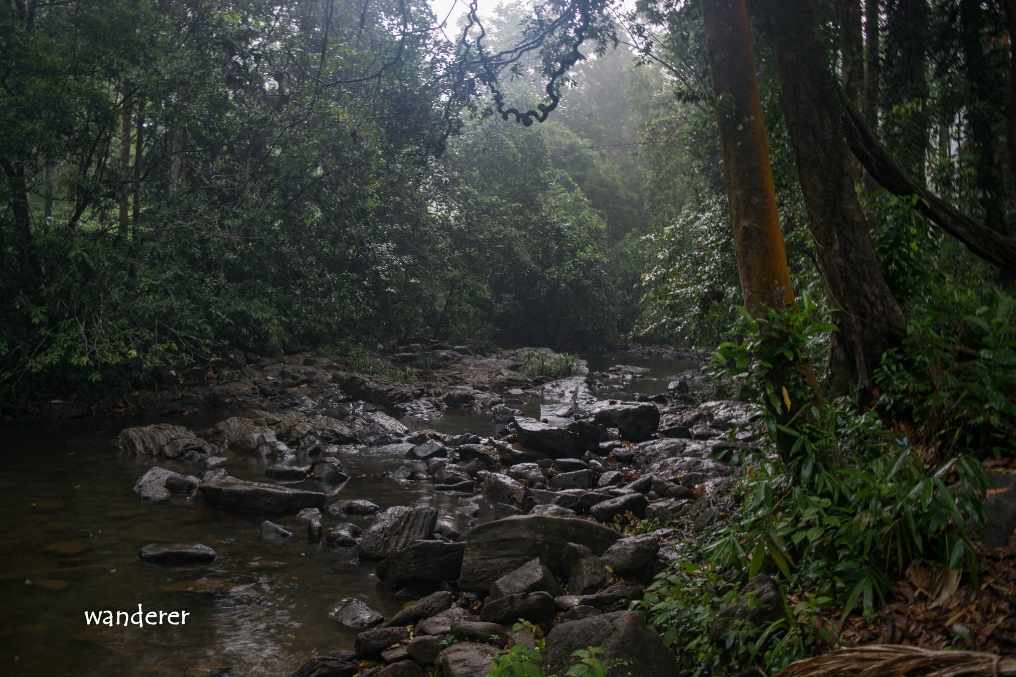 Water flow through rocks in Nachchimale